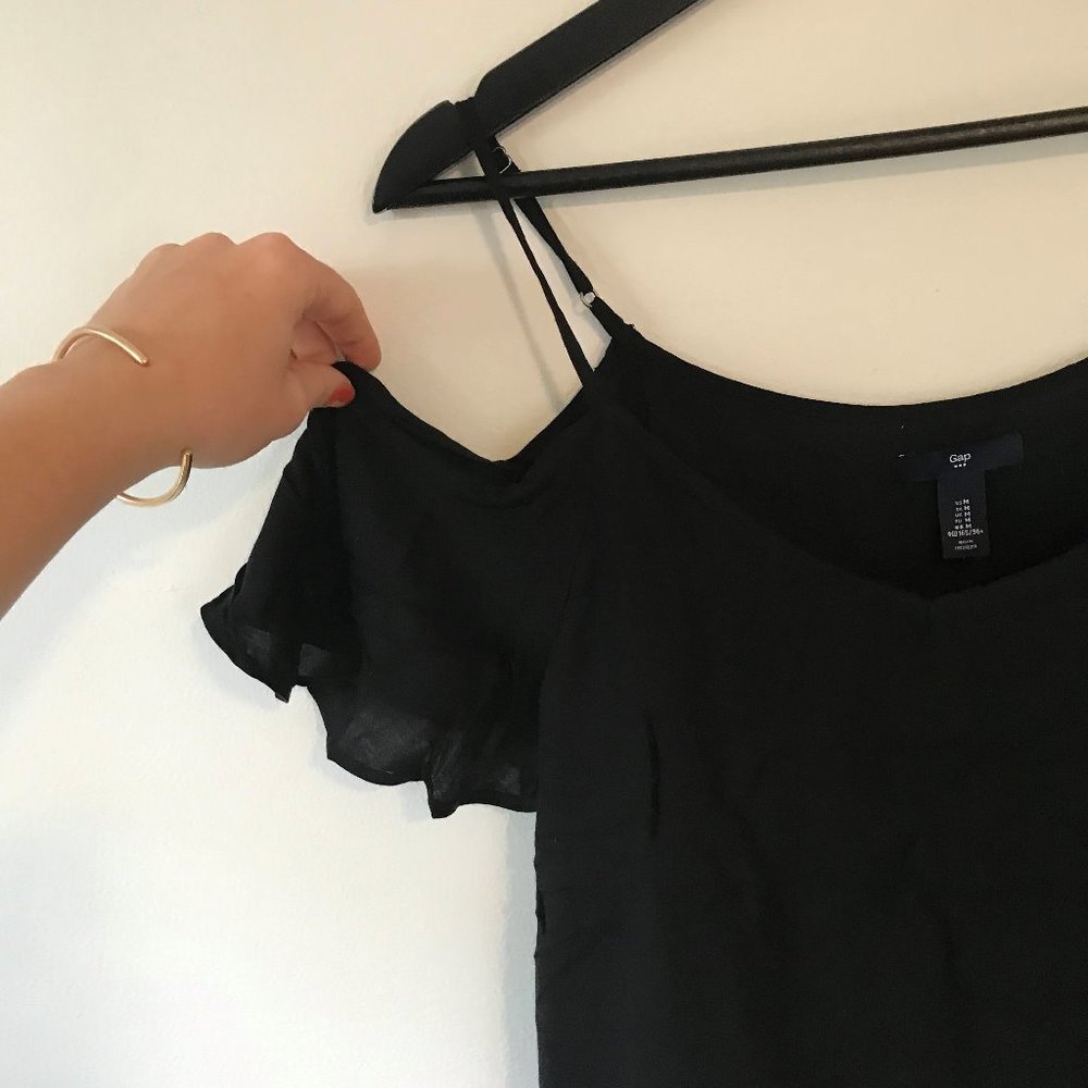 Gap Black Cold Shoulder Adjustable Strap Crop Top - image 2